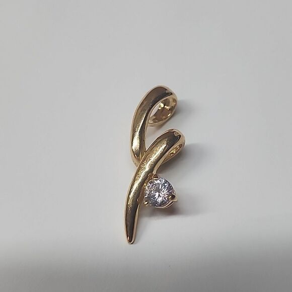 Vintage Gold Tone Pendant with Cubic Zirconia - Picture 2 of 4